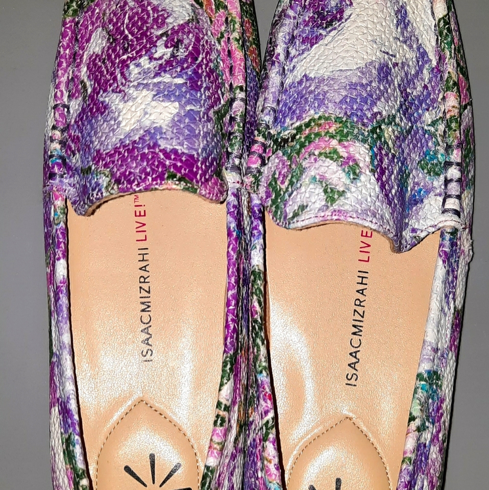 Womens flats